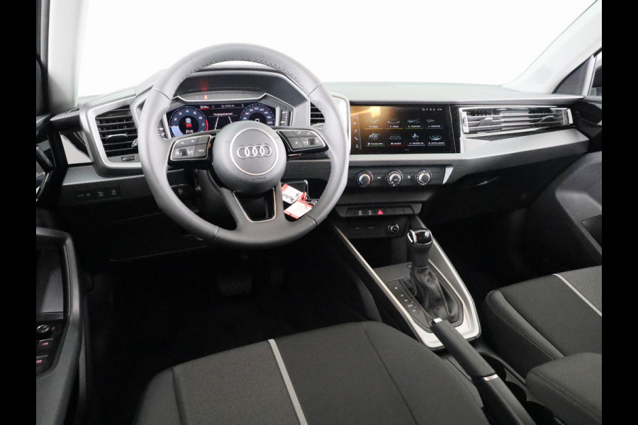 Audi A1 Advanced edition 25 TFSI 70 kW / 95 pk Sportback 7 Ledverlichting voor en achterzijde, optiekpakket zwart, privacy glas