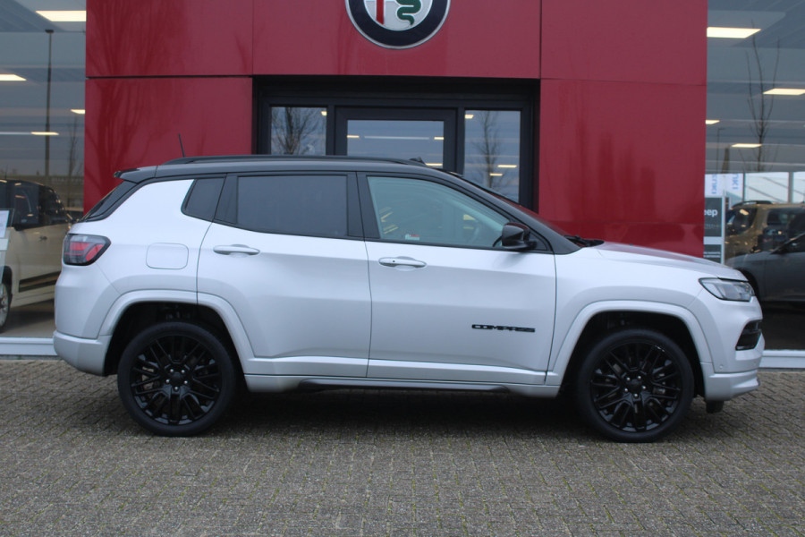 Jeep Compass 4xe 240 Plug-in Hybrid Electric S | LED | Winter Pack | Elektrisch glazen panorama-dak | Leer