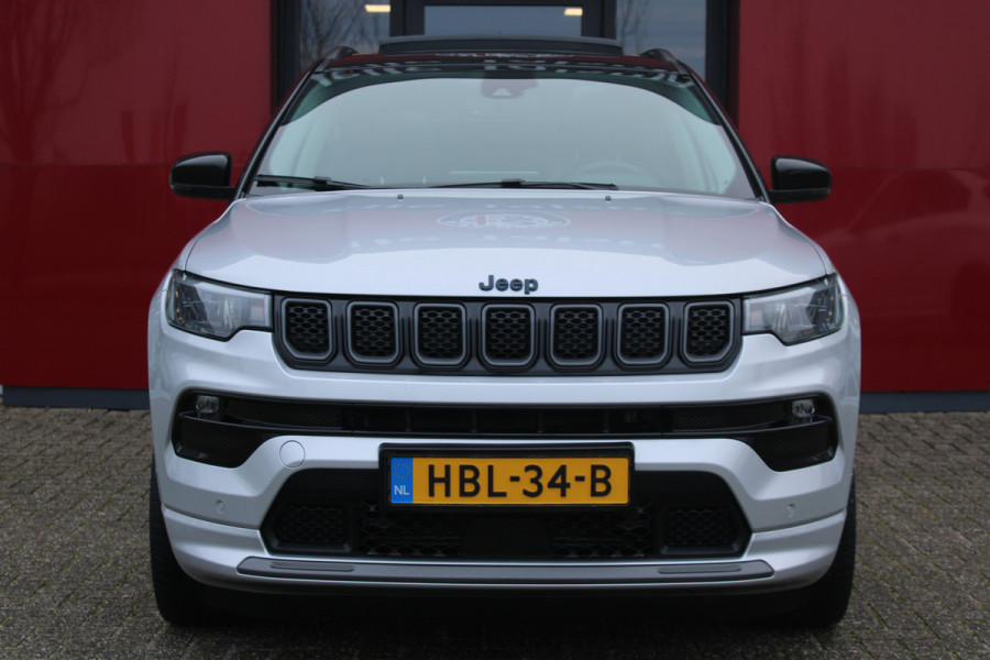 Jeep Compass 4xe 240 Plug-in Hybrid Electric S | LED | Winter Pack | Elektrisch glazen panorama-dak | Leer