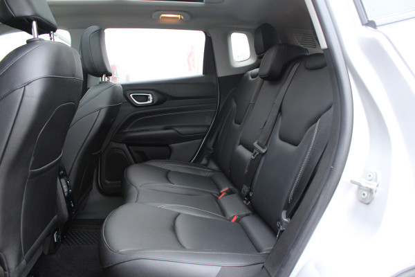 Jeep Compass 4xe 240 Plug-in Hybrid Electric S | LED | Winter Pack | Elektrisch glazen panorama-dak | Leer