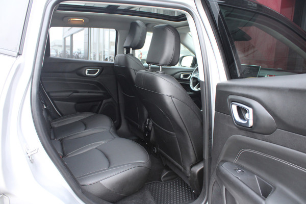 Jeep Compass 4xe 240 Plug-in Hybrid Electric S | LED | Winter Pack | Elektrisch glazen panorama-dak | Leer