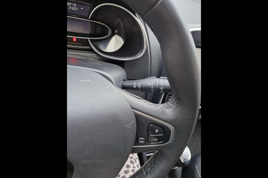 Renault Clio 0.9 TCe Limited | Parkeersensoren achter | Cruise Control | Keyless entry | Keyless Start | Navigatiesysteem