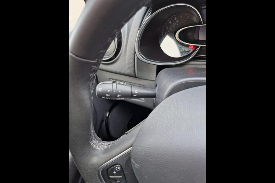 Renault Clio 0.9 TCe Limited | Parkeersensoren achter | Cruise Control | Keyless entry | Keyless Start | Navigatiesysteem