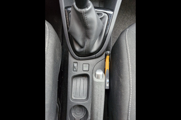 Renault Clio 0.9 TCe Limited | Parkeersensoren achter | Cruise Control | Keyless entry | Keyless Start | Navigatiesysteem