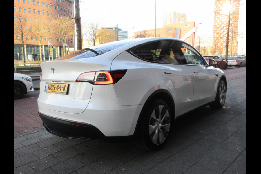 Tesla Model Y Long Range AWD 75 kWh Full Self-Driving BTW