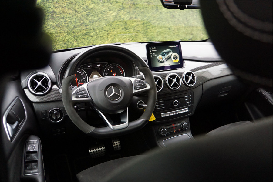 Mercedes-Benz B-Klasse B 180 AMG line Night | Panorama Carplay Sfeerverlichting