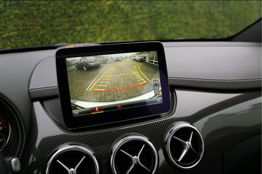 Mercedes-Benz B-Klasse B 180 AMG line Night | Panorama Carplay Sfeerverlichting