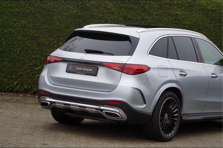 Mercedes-Benz GLC GLC 300 e 4M AMG Line | Bruin int | Achterasbesturing Luchtvering Panorama