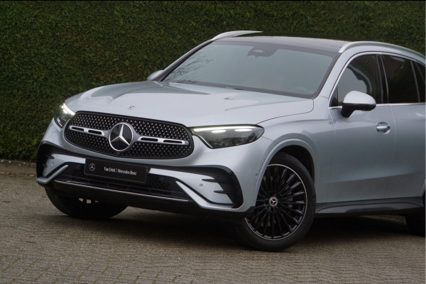 Mercedes-Benz GLC GLC 300 e 4M AMG Line | Bruin int | Achterasbesturing Luchtvering Panorama