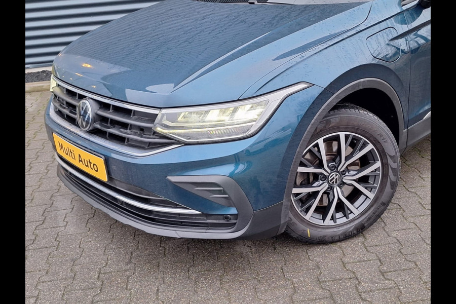 Volkswagen Tiguan 1.4 TSI Life 245pk Plug In Hybrid PHEV | Panorama Dak | Adaptive Cruise | Navigatie | Sportstoelen + Massage | Spraakbediening |