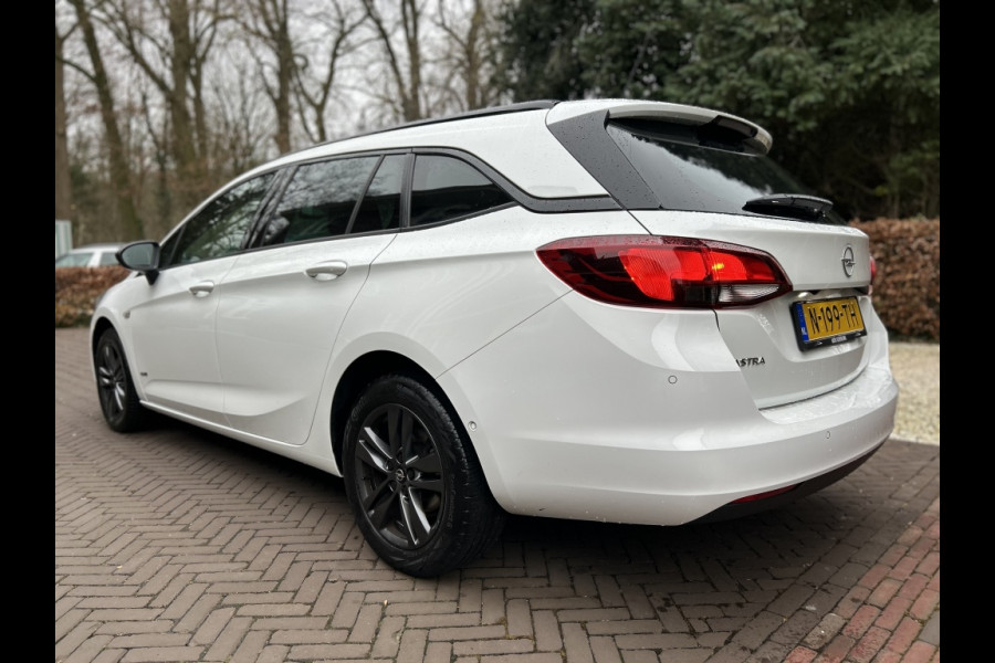 Opel Astra Sports Tourer 1.2 110pk Design & Tech Navi, Camera, LMV, 1e Eigenaar!