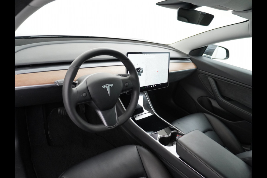 Tesla Model 3 Long Range 75kWh 463PK FSD-Full Self Driving Computer-3 Premium Audio 4wd  18" Lmv AutoPilot Panoramadak Camera's Leder Adaptive Stoel en achterbank verwarming Keyless Electr.Stoelen+Memory+Easy-Entry WiFi Origineel Nederlandse auto Grootste accu, Tot 16,5kwh thuis laden.