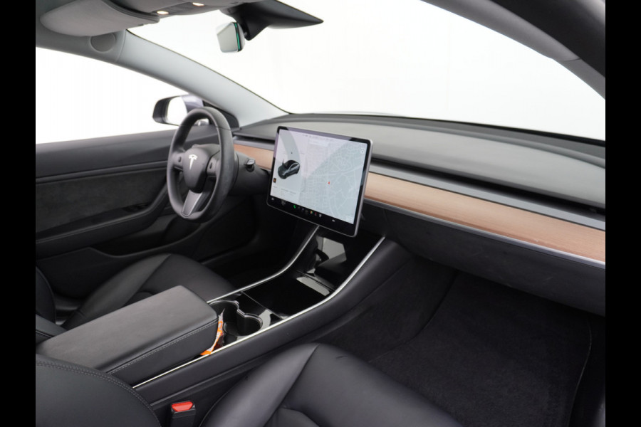 Tesla Model 3 Long Range 75kWh 463PK FSD-Full Self Driving Computer-3 Premium Audio 4wd  18" Lmv AutoPilot Panoramadak Camera's Leder Adaptive Stoel en achterbank verwarming Keyless Electr.Stoelen+Memory+Easy-Entry WiFi Origineel Nederlandse auto Grootste accu, Tot 16,5kwh thuis laden.