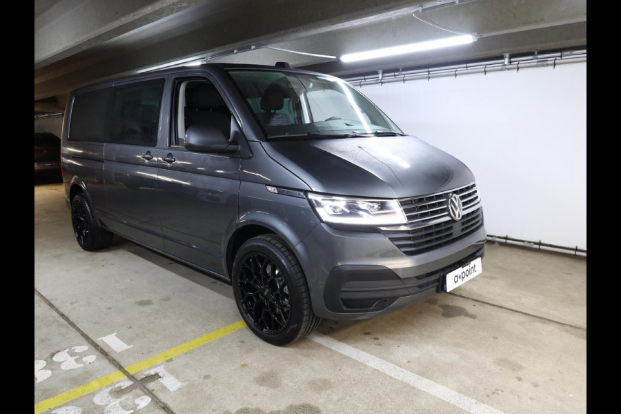 Volkswagen Transporter 2.0 TDI L2H1 32 DC Bulli 204PK DSG (Automaat) | Luxe Caravelle uitvoering | 2 schuifdeuren | Digitale cockpit | 20 "LM velgen | Automatische airco |