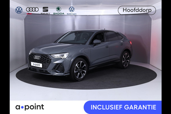 Audi Q3 Sportback 45 TFSI e S Edition 245 pk S-tronic | Verlengde garantie | Navigatie | Parkeersensoren | Adaptieve cruise control | Stoelverwarming | Lichtmetalen velgen 19" |