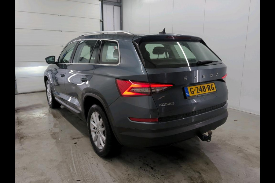 Škoda Kodiaq 1.5 TSI Business Edition NL AUTO | TREKHAAK | PANO | STOELVERW | CAMERA |