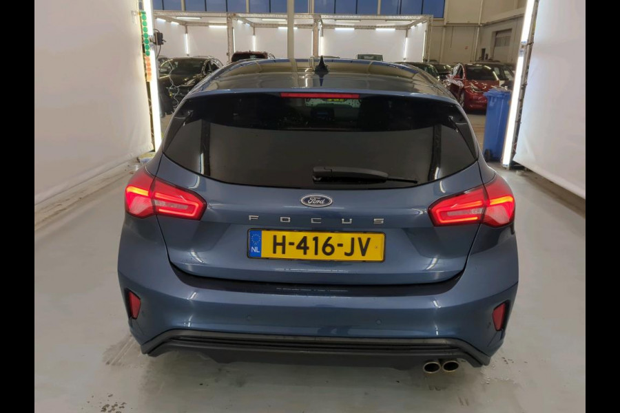 Ford Focus 1.0 EcoBoost ST Line Business NL AUTO | PANO | STOELVERW | STUURWIEL VERW |