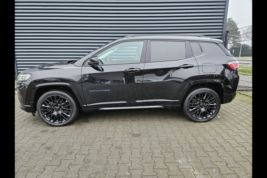 Jeep Compass 4xe 240 Plug-in Hybrid Electric S PHEV | Adaptive Cruise |  Lederen Sportstoelen | Stuur & Stoelverwarming | Camera | 19"L.M | Apple Carplay | Keyless |