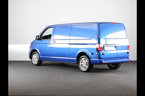 Volkswagen Transporter 2.0 TDI L2H1 30 Highline 204 pk Automaat (DSG) | Navigatie | Adaptieve cruise control | LED koplampen | Stoelverwarming |