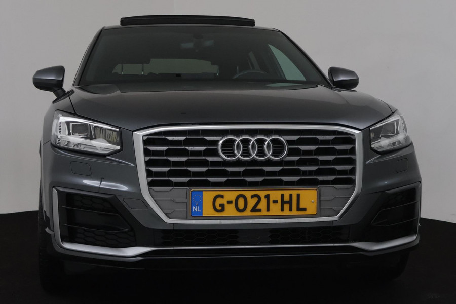 Audi Q2 35 TFSI S Edition Automaat (PANORAMADAK, NAVIGATIE, PDC, STOELVERWARMING, CRUISE, CLIMATE, NL-AUTO, GOED ONDERHOUDEN)