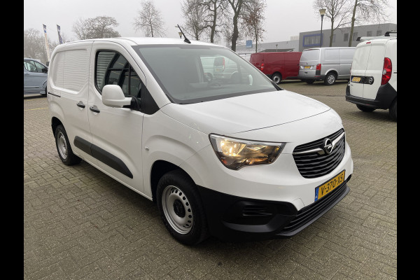 Opel Combo 1.6D L1H1 Edition / vaste prijs rijklaar € 10.950 ex btw / lease vanaf € 200 / euro 6 diesel / airco / cruise / schuifdeur / navigatie / pdc achter !