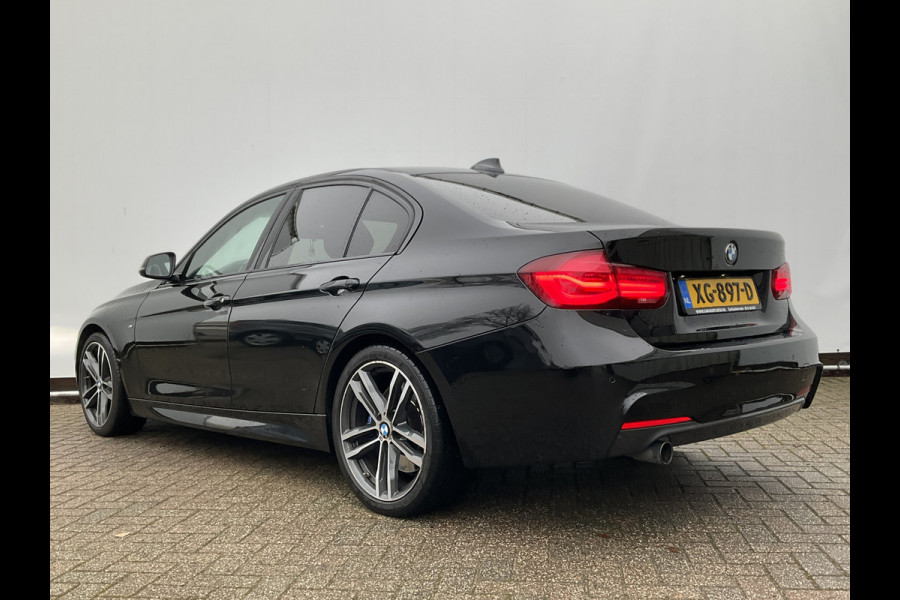 BMW 3 Serie 318i M Sport HeadUp Sportzetels+leer/Verw 19inch Orig-NL Edition