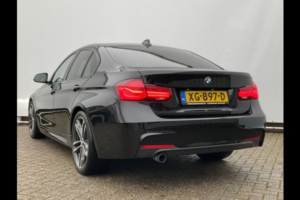 BMW 3 Serie 318i M Sport HeadUp Sportzetels+leer/Verw 19inch Orig-NL Edition