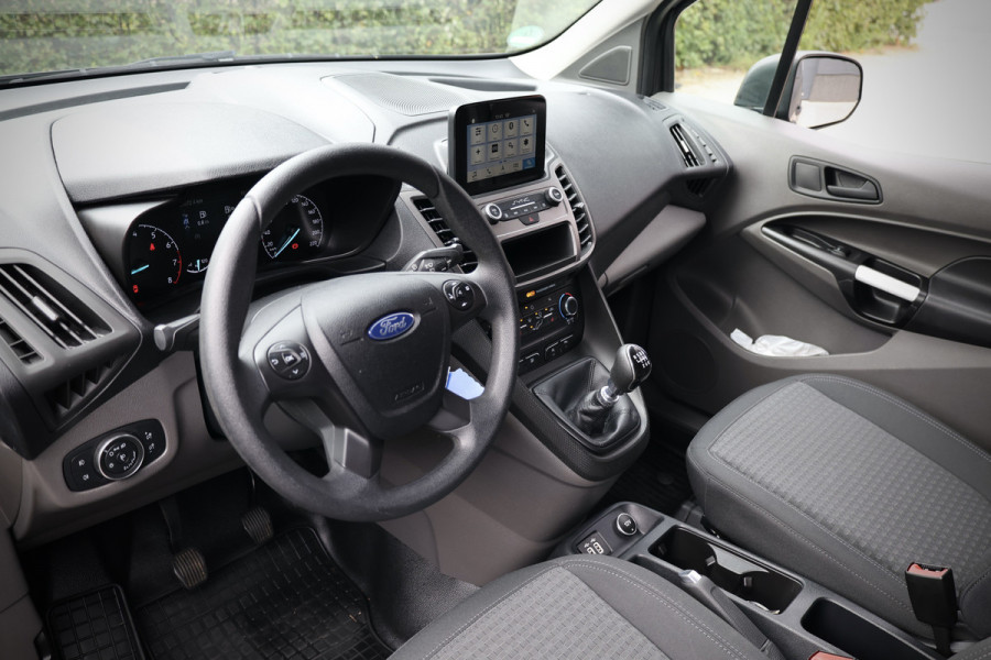 Ford Transit Connect 1.5 EcoBlue | Blind Spot | Navigatie | Camera | CarPlay | Cruise control | Trekhaak | Stoelverwarming | Nieuwe APK | Onderhoudsbeurt | BPM Vrij