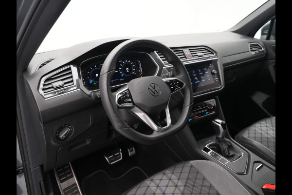 Volkswagen Tiguan Allspace 1.5 TSI 150pk DSG R Line 7persoons zitter Navigatie Trekhaak Virtual Cockpit Acc