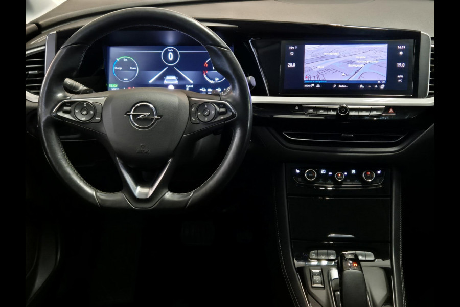 Opel Grandland 1.6 Turbo Plug-In Hybrid Ultimate | Automaat | Navigatie | 360º Camera | Stoelverwarming | Apple Carplay/Android Auto |