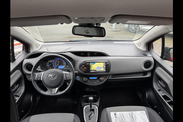 Toyota Yaris 1.5 Hybrid Trend CAMERA / PDC / NAVIGATIE / CRUISE CONTROL / LMV / 4-SEIZOENENBANDEN / 86XXX KM