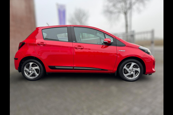 Toyota Yaris 1.5 Hybrid Trend CAMERA / PDC / NAVIGATIE / CRUISE CONTROL / LMV / 4-SEIZOENENBANDEN / 86XXX KM