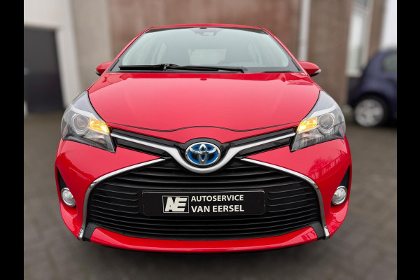 Toyota Yaris 1.5 Hybrid Trend CAMERA / PDC / NAVIGATIE / CRUISE CONTROL / LMV / 4-SEIZOENENBANDEN / 86XXX KM