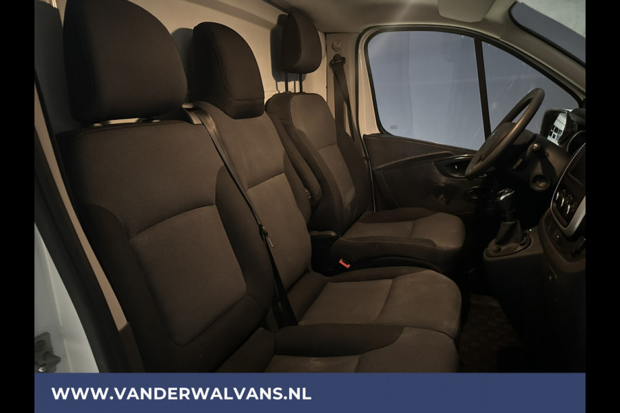 Renault Trafic 2.0 dCi 120pk L2H1 Euro6 Airco | Navigatie | LED | Trekhaak | Cruisecontrol | Parkeersensoren Bijrijdersbank