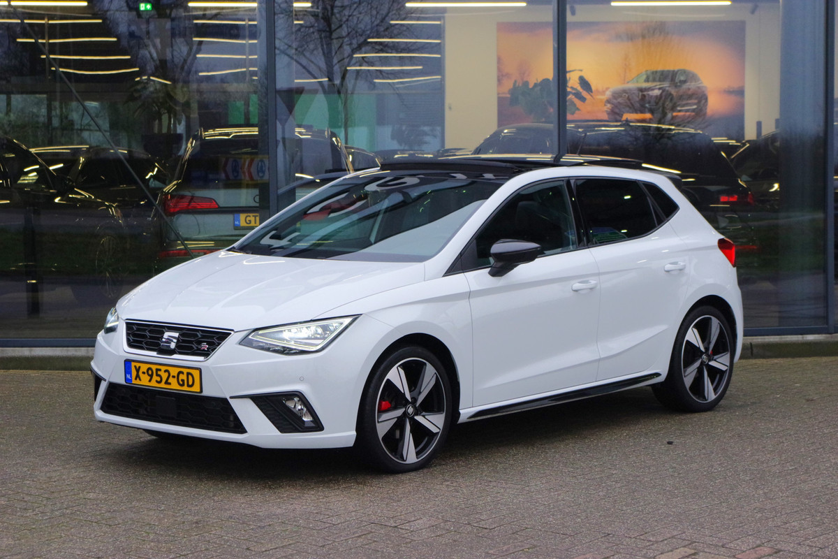 Seat Ibiza 1.5 TSI 150 PK FR Automaat Business Intense Plus, Panoramadak, Camera, Adap. Cruise Control, Beats