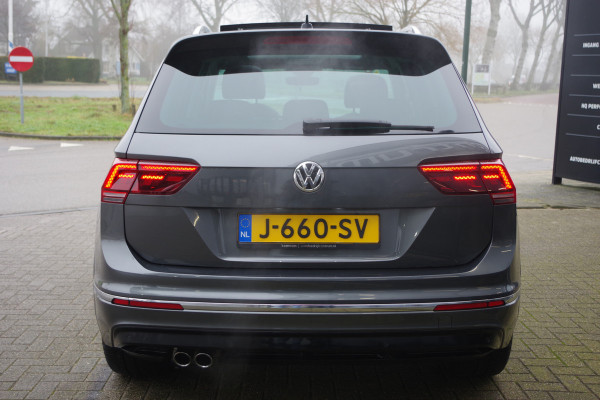 Volkswagen Tiguan 2.0 TSI 180 PK 4Motion Automaat R-Line Highline, Panoramadak, Trekhaak, Adap. Cruise Control, Apple-Carplay