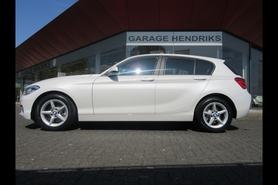 BMW 1-serie 120I Automaat 184 PK HIGH EXECUTIVE (occasion) Led verlichting, Navi , PDC V+A , Automaat