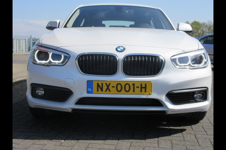 BMW 1-serie 120I Automaat 184 PK HIGH EXECUTIVE (occasion) Led verlichting, Navi , PDC V+A , Automaat