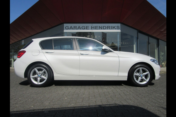 BMW 1-serie 120I Automaat 184 PK HIGH EXECUTIVE (occasion) Led verlichting, Navi , PDC V+A , Automaat