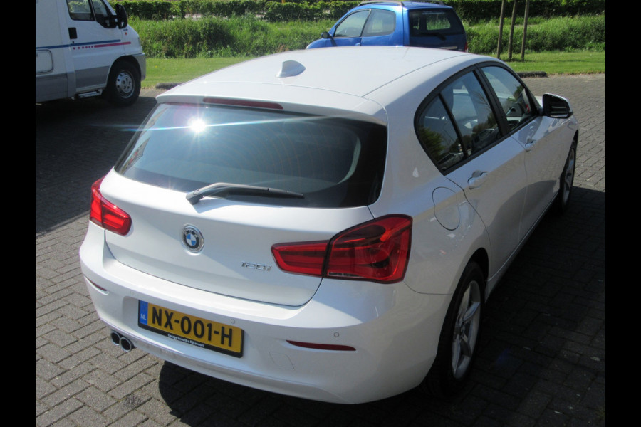 BMW 1-serie 120I Automaat 184 PK HIGH EXECUTIVE (occasion) Led verlichting, Navi , PDC V+A , Automaat