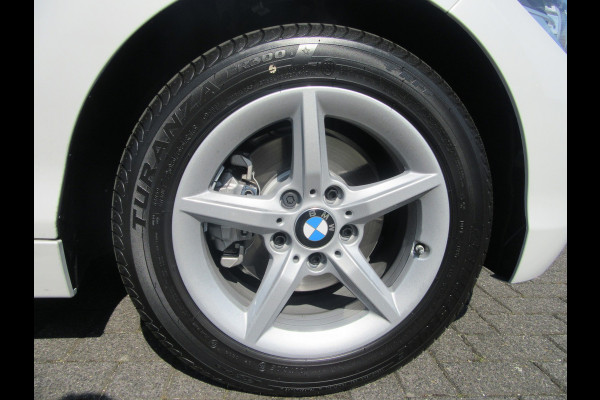 BMW 1-serie 120I Automaat 184 PK HIGH EXECUTIVE (occasion) Led verlichting, Navi , PDC V+A , Automaat