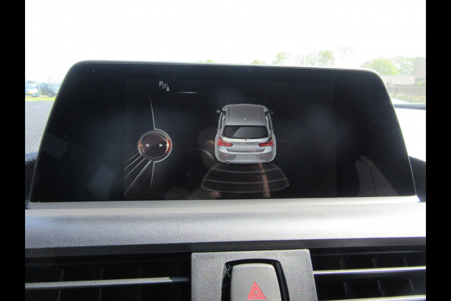 BMW 1-serie 120I Automaat 184 PK HIGH EXECUTIVE (occasion) Led verlichting, Navi , PDC V+A , Automaat