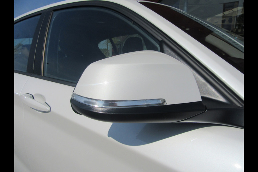 BMW 1-serie 120I Automaat 184 PK HIGH EXECUTIVE (occasion) Led verlichting, Navi , PDC V+A , Automaat