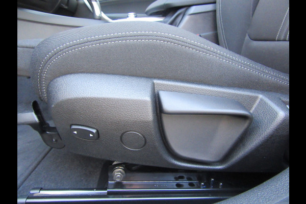 BMW 1-serie 120I Automaat 184 PK HIGH EXECUTIVE (occasion) Led verlichting, Navi , PDC V+A , Automaat