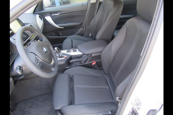 BMW 1-serie 120I Automaat 184 PK HIGH EXECUTIVE (occasion) Led verlichting, Navi , PDC V+A , Automaat