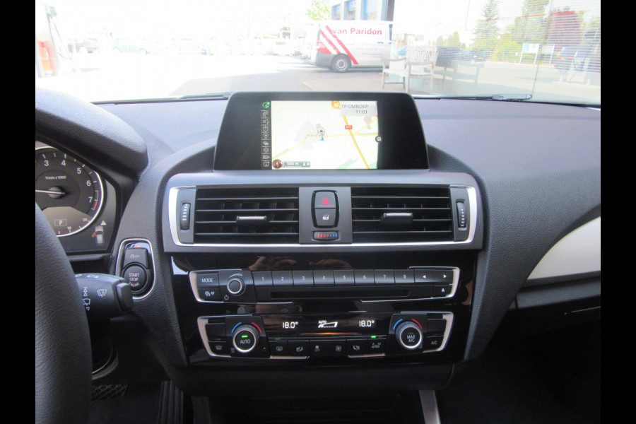 BMW 1-serie 120I Automaat 184 PK HIGH EXECUTIVE (occasion) Led verlichting, Navi , PDC V+A , Automaat