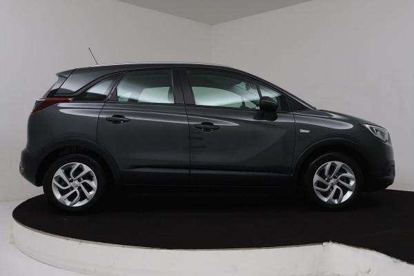 Opel Crossland X 1.2 Online Edition (CARPLAY, NAVIGATIE, PARKEERSENSOREN, STOELVERWARMING, CLIMATE, NL-AUTO, GOED ONDERHOUDEN)