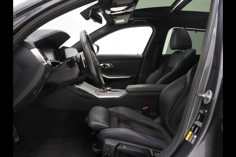 BMW 3 Serie Touring 330e M-Sport Shadow | Panoramadak | HIFI Audio | Sportstoelen | Camera