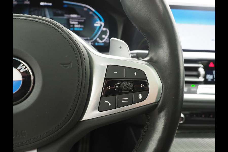 BMW 3 Serie Touring 330e M-Sport Shadow | Panoramadak | HIFI Audio | Sportstoelen | Camera