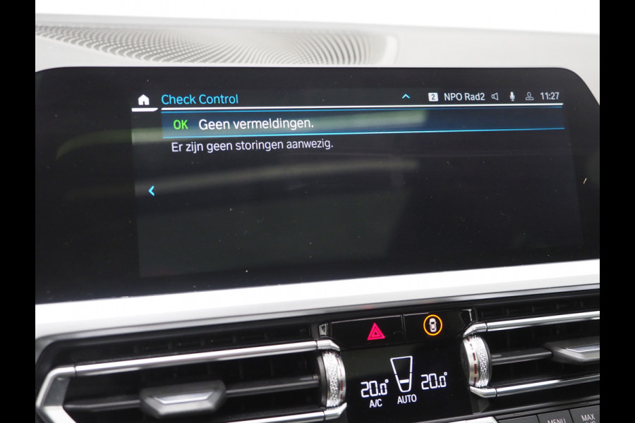 BMW 3 Serie Touring 330e M-Sport Shadow | Panoramadak | HIFI Audio | Sportstoelen | Camera